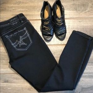 Like New HYDRAULIC 17/18 Embellished Skinny Jeans